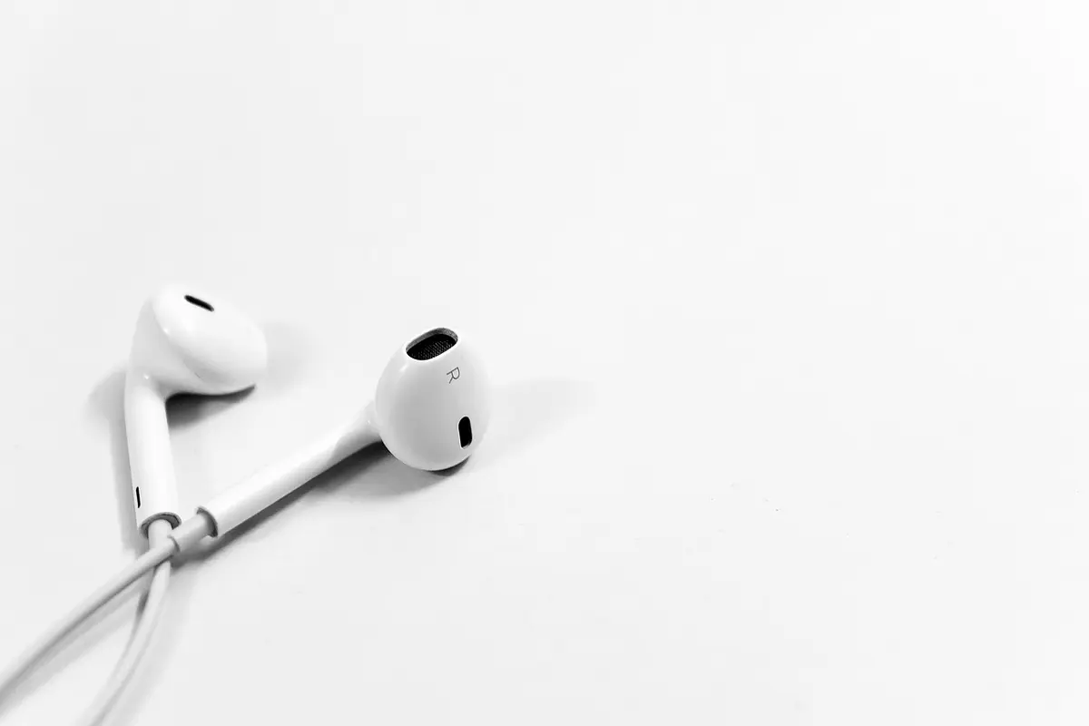 10 fones de ouvido ate 50 reais que valem cada centavo