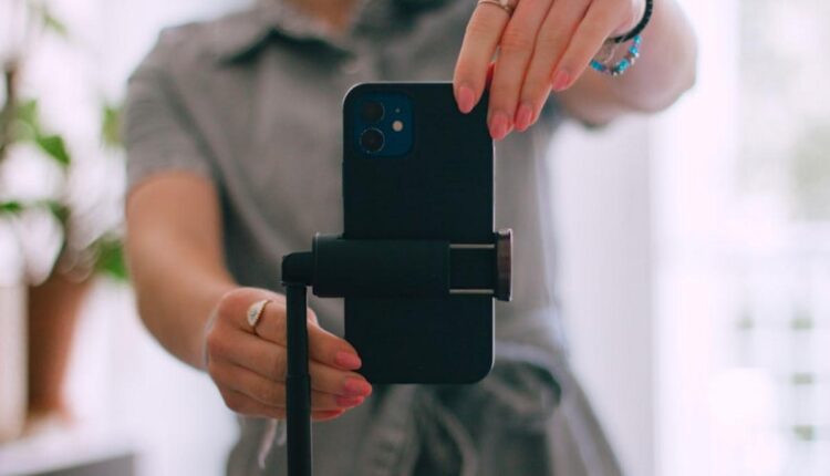 Apple testa transmissão do Friday Night Baseball com imagens ao vivo filmadas no iPhone 17 Pro