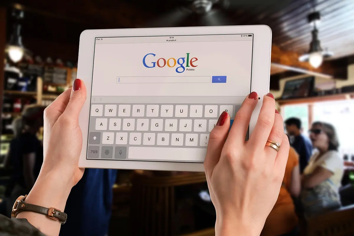 Google lança app experimental para Windows com busca rápida e integração ao Lens