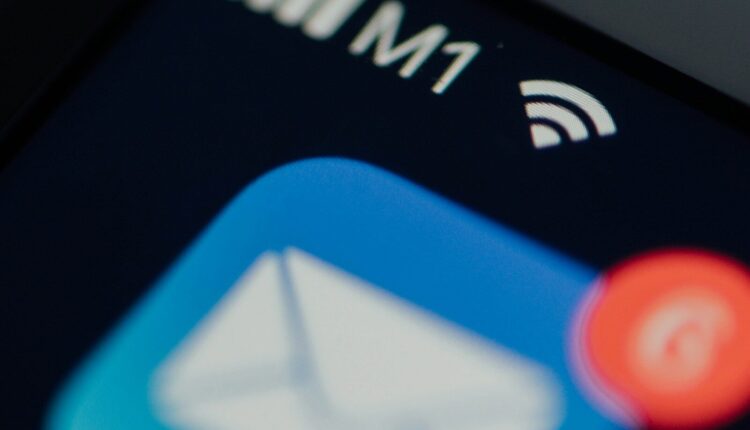 mail with 6 notifications